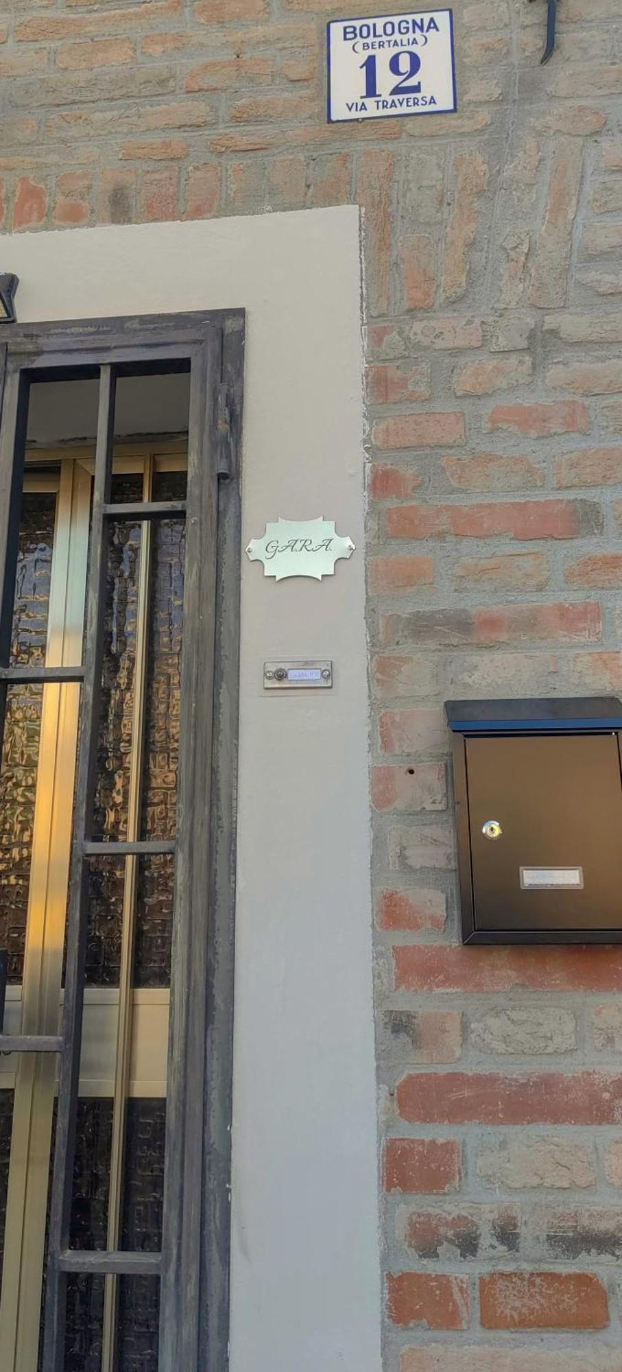 Gara Holiday Home- Bologna Airport Suite Kültér fotó